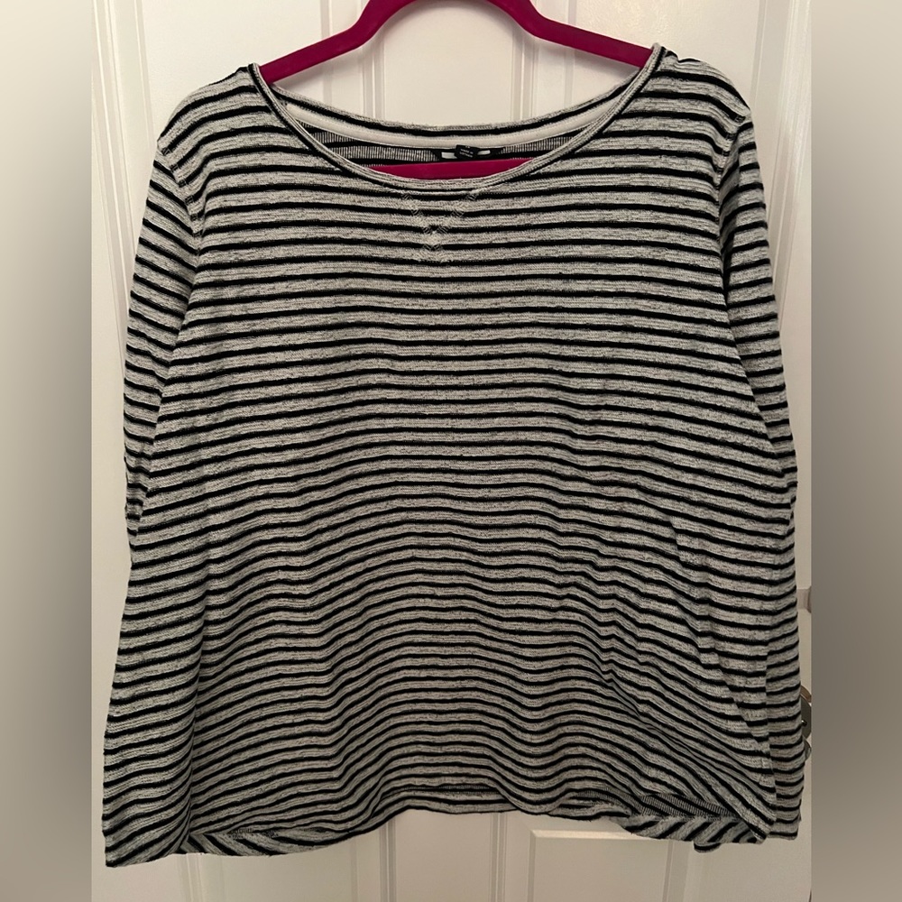 Lands end size 18 marled black / grey  striped sweater. Lots of texture!